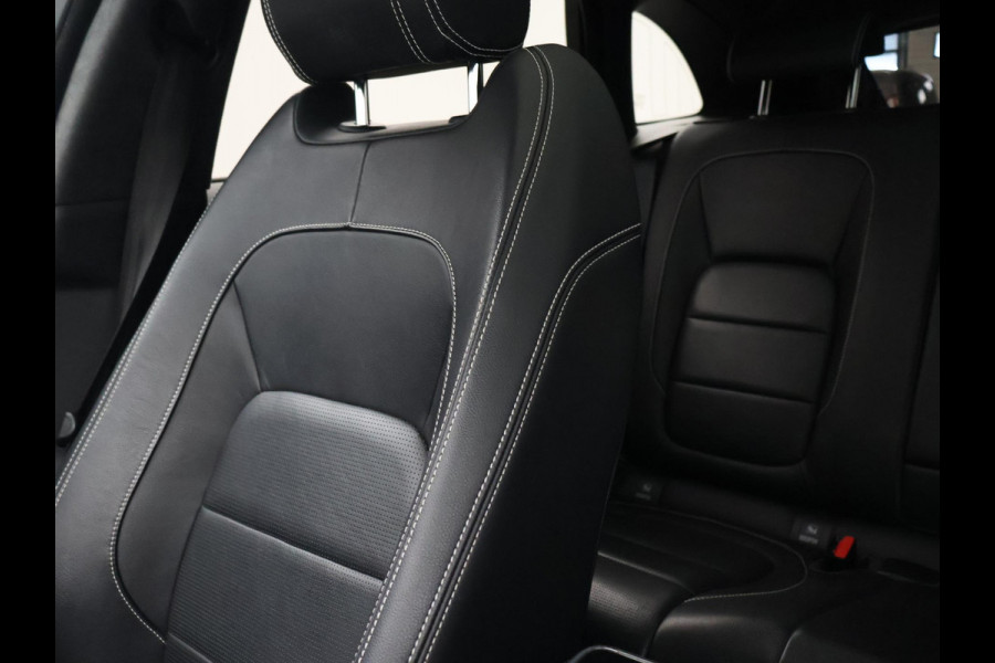 Jaguar F-Pace 2.0T 250 PK AWD R-SPORT + PANORAMA | ADAPTIVE CC | MERIDIAN AUDIO | STOELVERW. V+A | CAMERA
