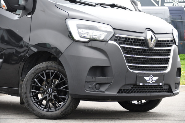Renault Master T35 2.3 dCi 150 L2H2 Black Edition Cruise, Camera, Carplay, 150pk, Automaat Multimedia, LED, NAVI, Trekhaak, Uniek!