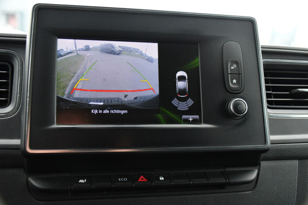 Renault Master T35 2.3 dCi 150 L2H2 Black Edition Cruise, Camera, Carplay, 150pk, Automaat Multimedia, LED, NAVI, Trekhaak, Uniek!