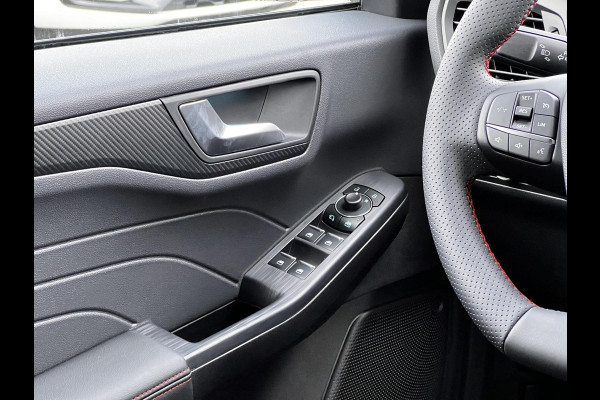 Ford Kuga 2.5 PHEV ST-Line 243 pk |  Wegklapbare trekhaak | 2.100 kg trekgewicht! | Winterpakket