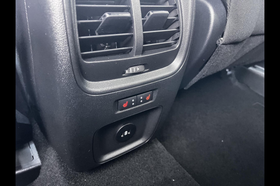 Ford Kuga 2.5 PHEV ST-Line 243 pk |  Wegklapbare trekhaak | 2.100 kg trekgewicht! | Winterpakket