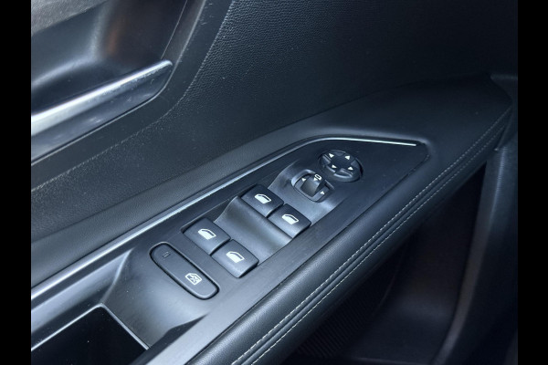 Peugeot 5008 1.2 PureTech Blue Lease GT-Line 7p 2e Eigenaar|Navi|Camera|Cruise|Trekhaak|Carplay|i-Cockpit|PDC V+A|D-riem vv in 2024|APK tot 04-2027