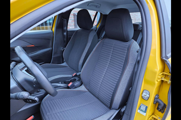 Peugeot 208 1.2 PureTech Active NAP! Leuke/Nette Auto! Carplay! Navigatie! Airco! Cruise Control!