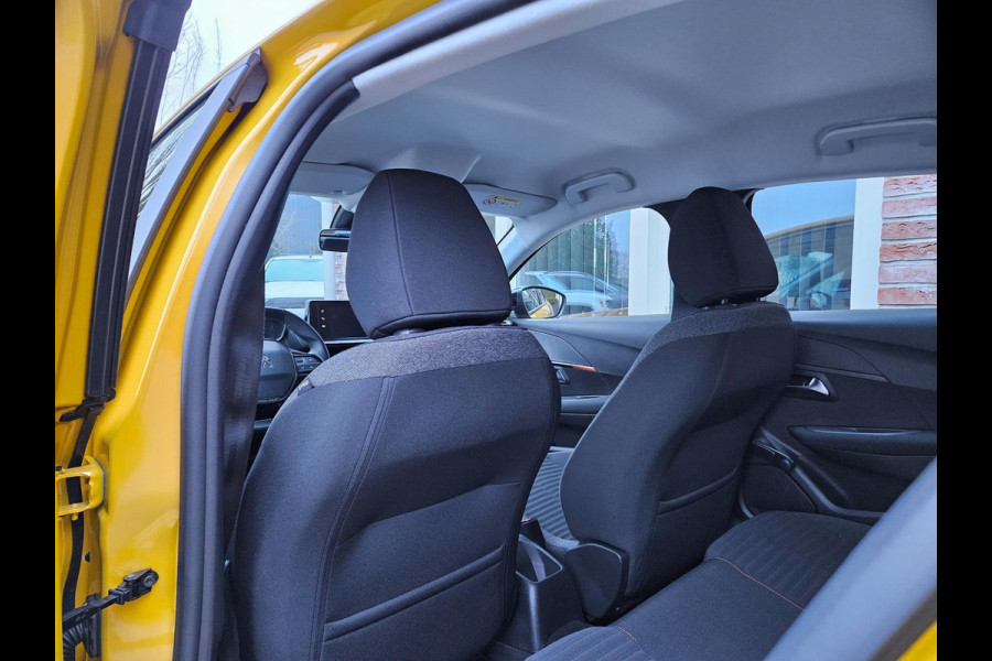 Peugeot 208 1.2 PureTech Active NAP! Leuke/Nette Auto! Carplay! Navigatie! Airco! Cruise Control!