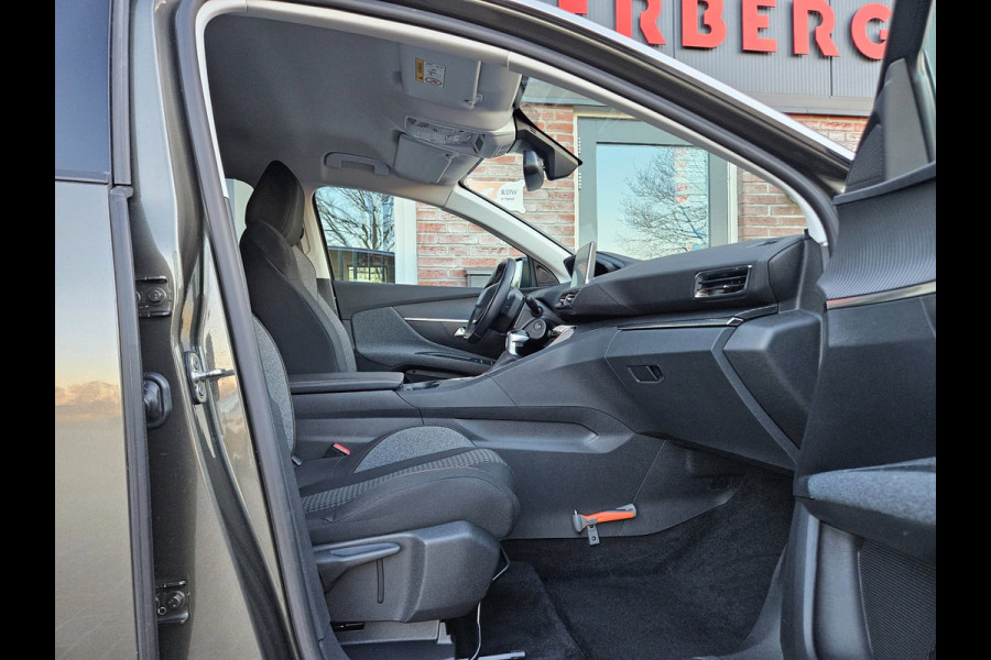 Peugeot 3008 1.2 PureTech Blue Lease Executive Camera! Airco/Clima! Cruise Control! Nette Auto! NAP! Dealer Onderhouden!
