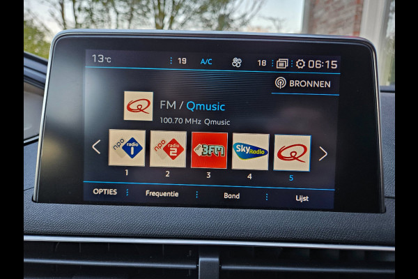 Peugeot 3008 1.2 PureTech Blue Lease Executive Camera! Airco/Clima! Cruise Control! Nette Auto! NAP! Dealer Onderhouden!