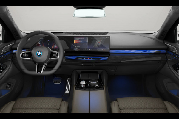 BMW 5 Serie Touring 550e xDrive - M-Sport Pro - Onderstel Prof - Bowers & Wilkins