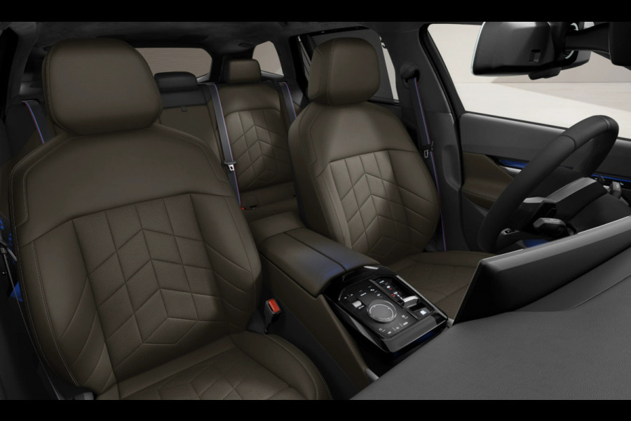 BMW 5 Serie Touring 550e xDrive - M-Sport Pro - Onderstel Prof - Bowers & Wilkins