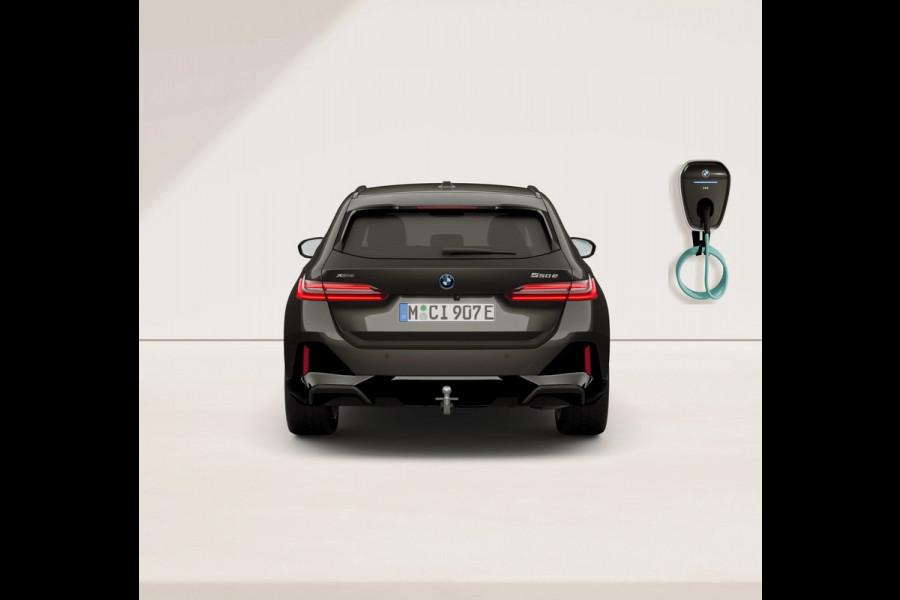 BMW 5 Serie Touring 550e xDrive - M-Sport Pro - Onderstel Prof - Bowers & Wilkins