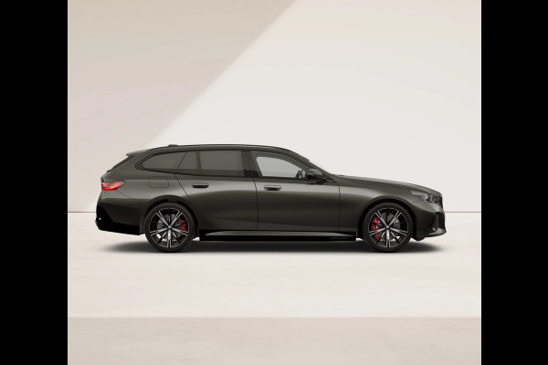 BMW 5 Serie Touring 550e xDrive - M-Sport Pro - Onderstel Prof - Bowers & Wilkins