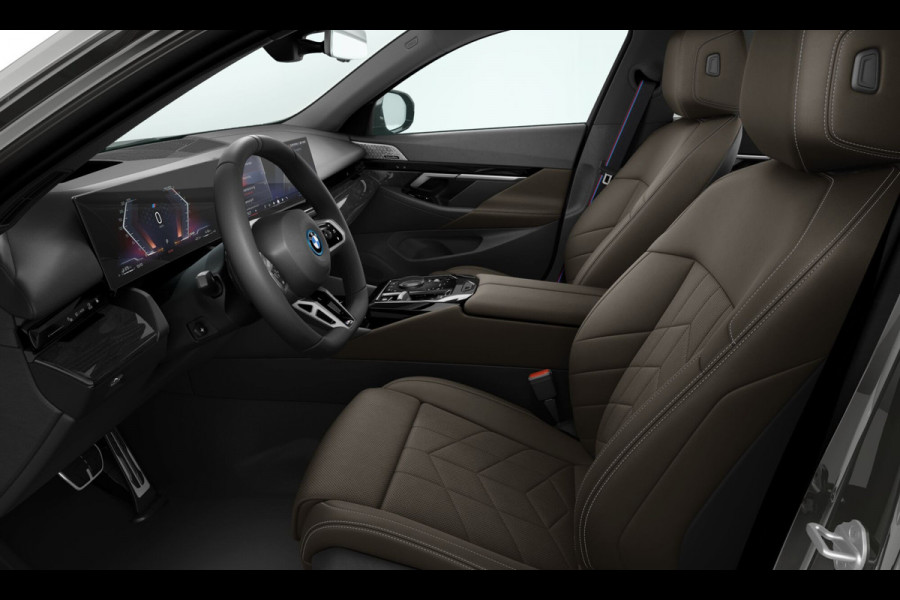 BMW 5 Serie Touring 550e xDrive - M-Sport Pro - Onderstel Prof - Bowers & Wilkins