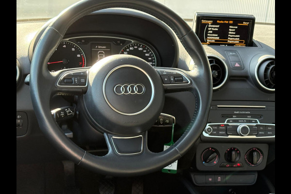 Audi A1 Sportback 95PK TFSI Pro Line Bi-Tone/Navigatie/Bluetooth/Cruise-control