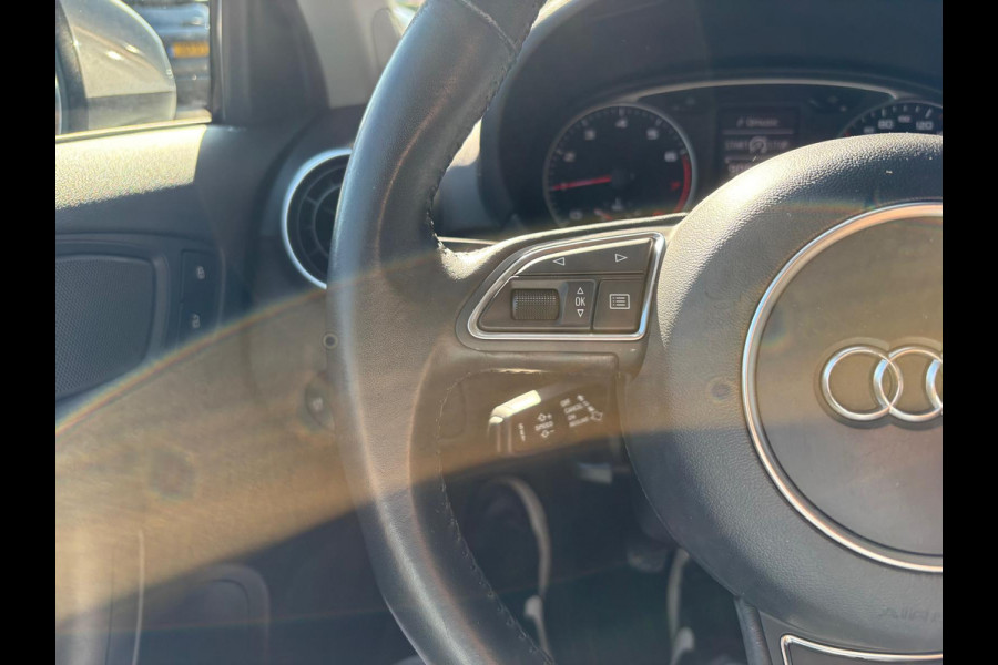 Audi A1 Sportback 95PK TFSI Pro Line Bi-Tone/Navigatie/Bluetooth/Cruise-control