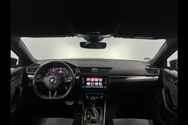 Škoda Superb Combi 1.4 TSI iV Sportline Business Trekhaak | Cruise control | Carplay | Stoelverwarming | Achteruitrijcamera | Navigatie | Keyless | Leder/Alcantara
