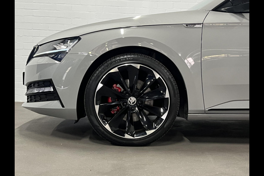 Škoda Superb Combi 1.4 TSI iV Sportline Business Trekhaak | Cruise control | Carplay | Stoelverwarming | Achteruitrijcamera | Navigatie | Keyless | Leder/Alcantara