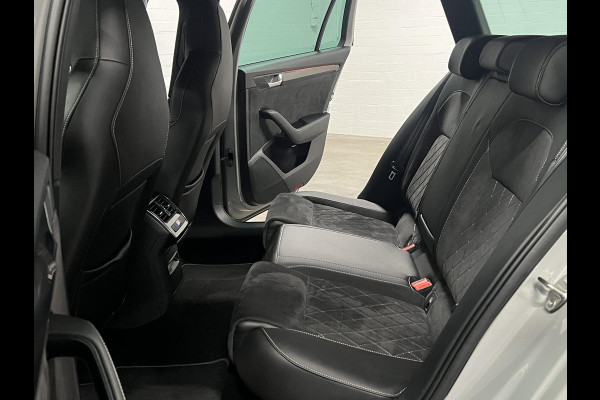 Škoda Superb Combi 1.4 TSI iV Sportline Business Trekhaak | Cruise control | Carplay | Stoelverwarming | Achteruitrijcamera | Navigatie | Keyless | Leder/Alcantara