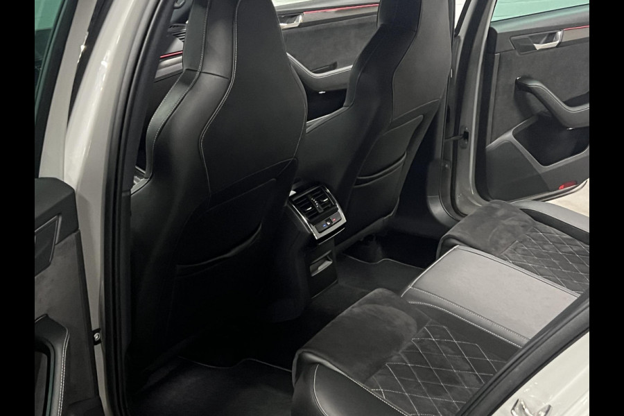 Škoda Superb Combi 1.4 TSI iV Sportline Business Trekhaak | Cruise control | Carplay | Stoelverwarming | Achteruitrijcamera | Navigatie | Keyless | Leder/Alcantara