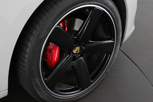 Porsche Macan 2.9 GTS > Pano.schuif/Sport-chrono/Luchtvering/21inch