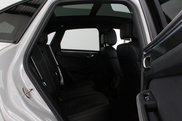 Porsche Macan 2.9 GTS > Pano.schuif/Sport-chrono/Luchtvering/21inch