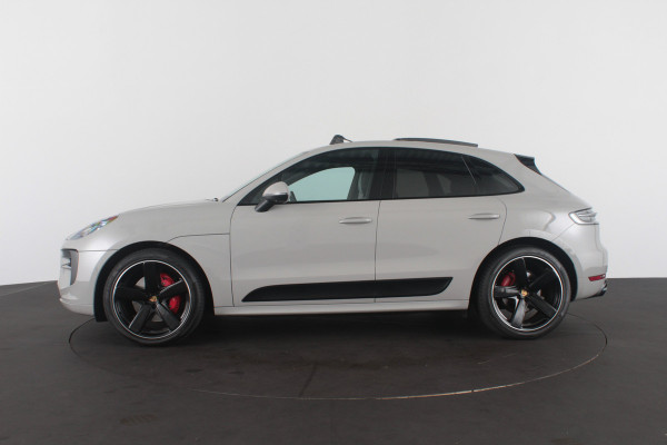 Porsche Macan 2.9 GTS > Pano.schuif/Sport-chrono/Luchtvering/21inch