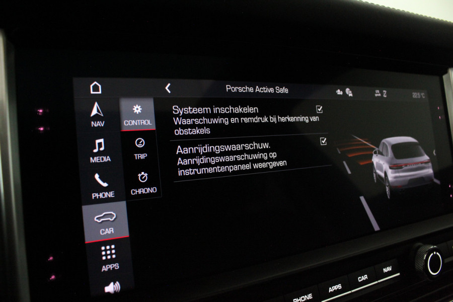 Porsche Macan 2.9 GTS > Pano.schuif/Sport-chrono/Luchtvering/21inch