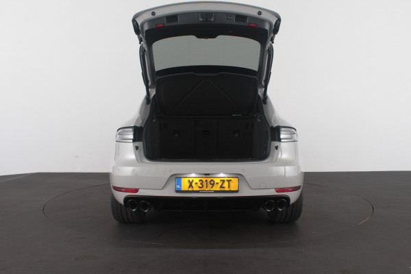 Porsche Macan 2.9 GTS > Pano.schuif/Sport-chrono/Luchtvering/21inch