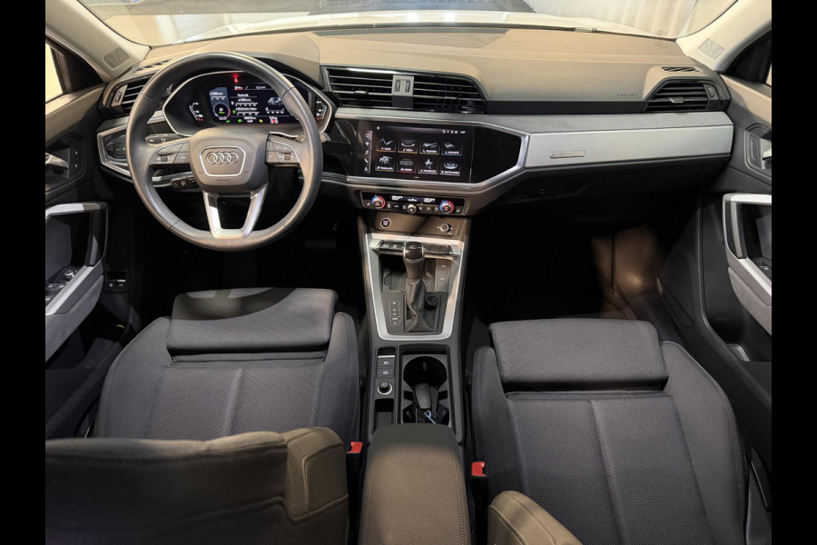 Audi Q3 Sportback 45 TFSI e S Edition 20"/Adaptieve cruise/Dodehoek/LED/Elektrische klep/Keyless/Stoelverwarming/PDC v+a/Apple Carplay & Android Auto