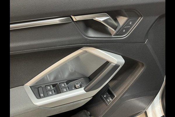 Audi Q3 Sportback 45 TFSI e S Edition 20"/Adaptieve cruise/Dodehoek/LED/Elektrische klep/Keyless/Stoelverwarming/PDC v+a/Apple Carplay & Android Auto