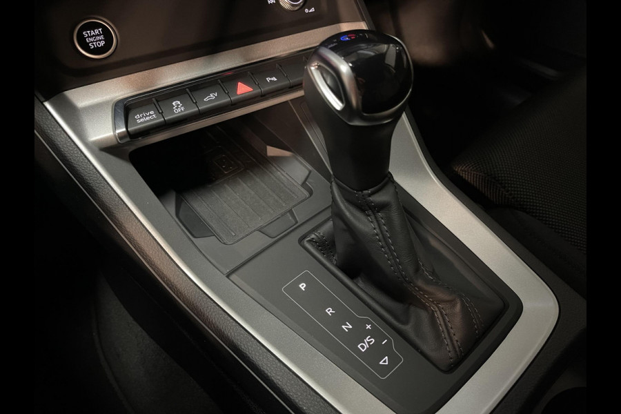 Audi Q3 Sportback 45 TFSI e S Edition 20"/Adaptieve cruise/Dodehoek/LED/Elektrische klep/Keyless/Stoelverwarming/PDC v+a/Apple Carplay & Android Auto
