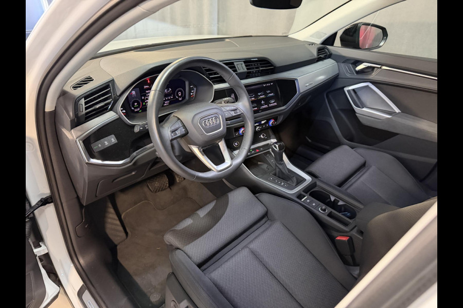 Audi Q3 Sportback 45 TFSI e S Edition 20"/Adaptieve cruise/Dodehoek/LED/Elektrische klep/Keyless/Stoelverwarming/PDC v+a/Apple Carplay & Android Auto