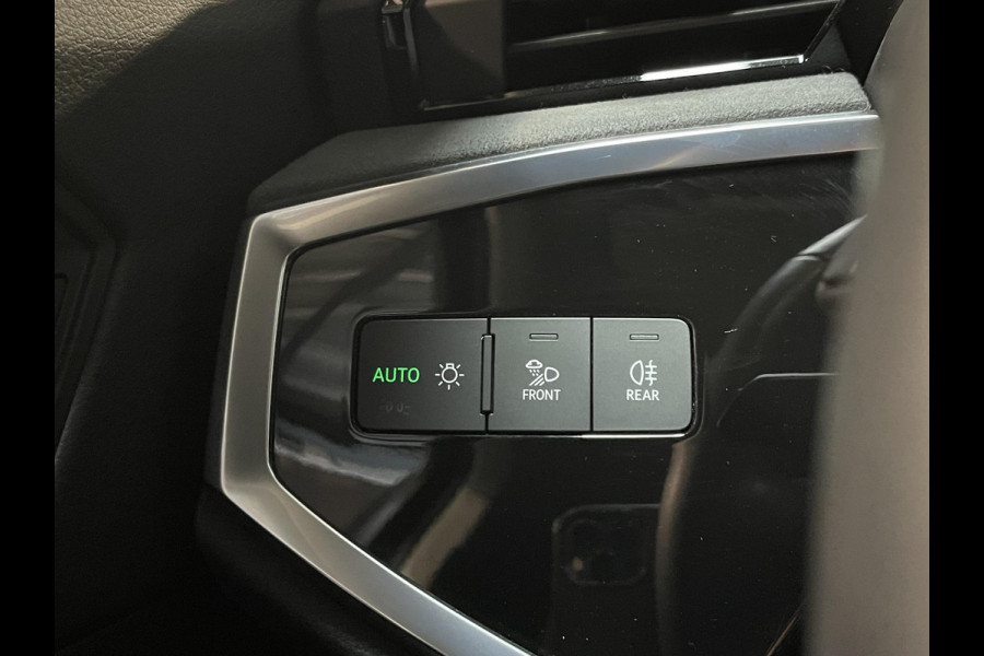 Audi Q3 Sportback 45 TFSI e S Edition 20"/Adaptieve cruise/Dodehoek/LED/Elektrische klep/Keyless/Stoelverwarming/PDC v+a/Apple Carplay & Android Auto