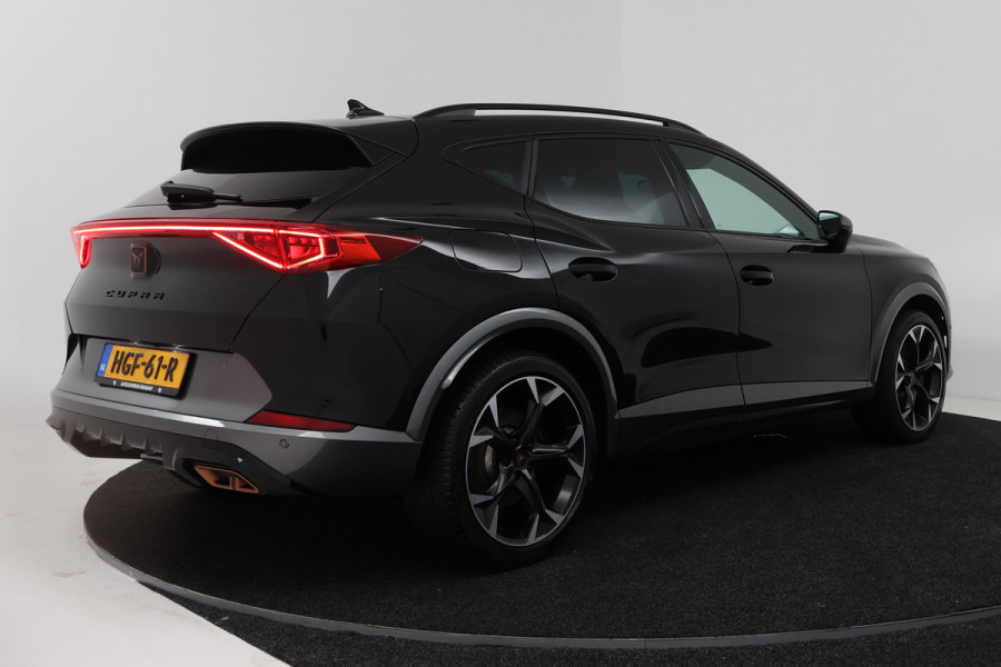 CUPRA Formentor 1.4 e-Hybrid VZ Performance (STOELVERWARMING, Soh 92%, STUURVERWARMING, ADAPTIEVE CRUISE, CAMERA, PARKEERSENSOREN)