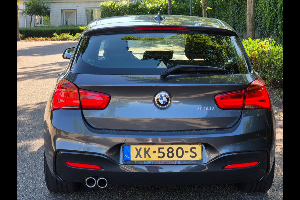 BMW 1-serie 120i High Executive M Sport Apple CarPlay Trekhaak LED NAP Dealer onderhouden RIJKLAAR 184pk