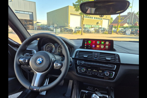 BMW 1-serie 120i High Executive M Sport Apple CarPlay Trekhaak LED NAP Dealer onderhouden RIJKLAAR 184pk