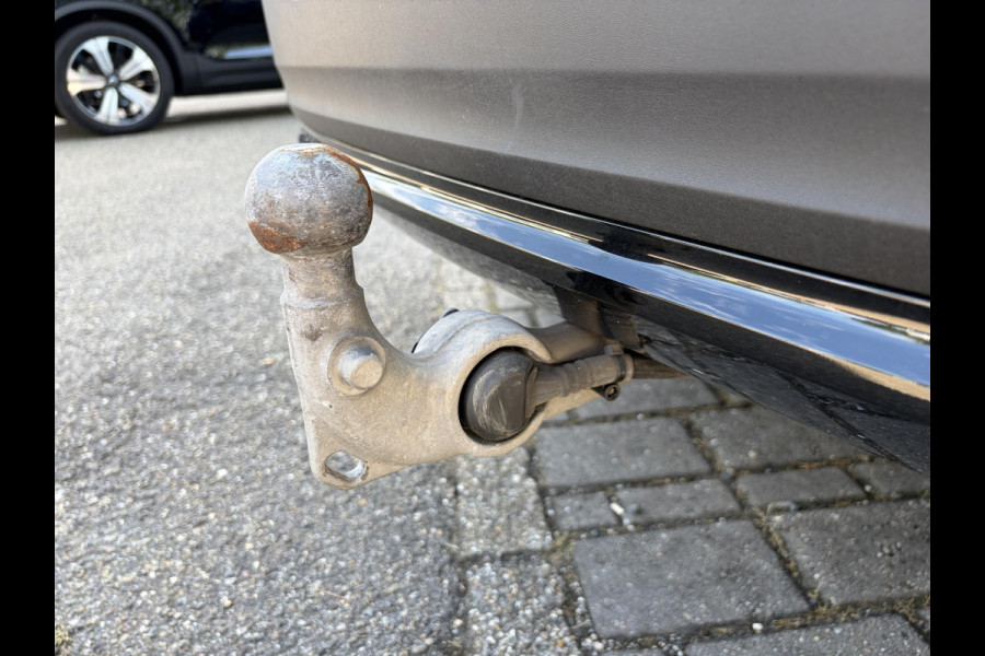 Volvo XC40 Recharge Ultimate 70 kWh SOH 97% | WARMTEPOMP | PANORAMADAK | ELEKTRISCHE TREKHAAK | 360° CAMERA | HARMAN KARDON | STOEL- & STUURVERWARMING | ELEKTRISCHE STOELEN MET GEHEUGEN | VOLVO DEALER ONDERHOUDEN | ALL-IN-PRIJS |