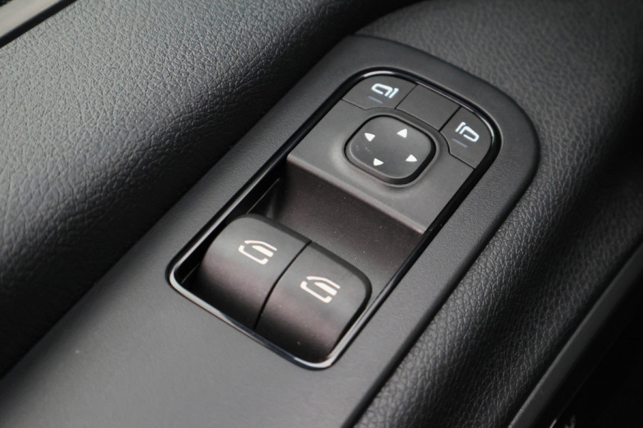 Mercedes-Benz Sprinter 317 CDI L2H2 RWD Camera, Side-Steps, Cruise, Apple Carplay, PDC, Stoelverwarming