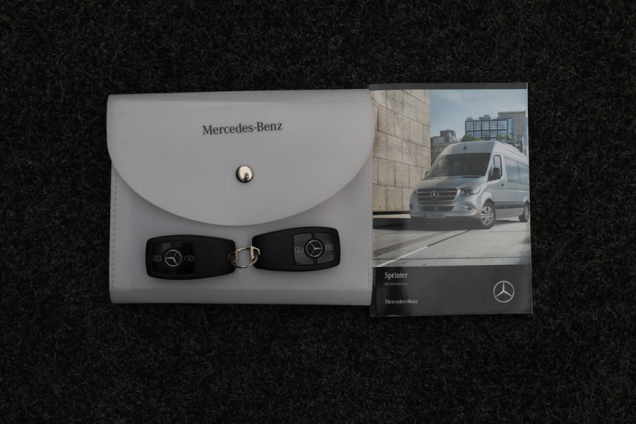 Mercedes-Benz Sprinter 317 CDI L2H2 RWD Camera, Side-Steps, Cruise, Apple Carplay, PDC, Stoelverwarming