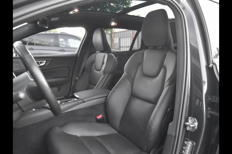 Volvo V60 2.0 T6 Twin Engine AWD Inscription Schuifdak Harman Kardon Trekhaak Adaptive cruise control