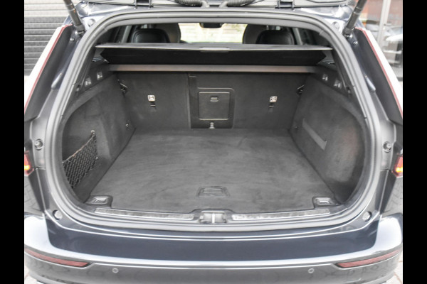 Volvo V60 2.0 T6 Twin Engine AWD Inscription Schuifdak Harman Kardon Trekhaak Adaptive cruise control
