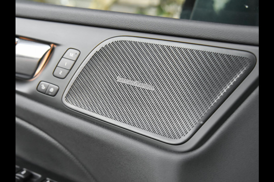 Volvo V60 2.0 T6 Twin Engine AWD Inscription Schuifdak Harman Kardon Trekhaak Adaptive cruise control