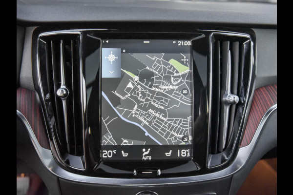 Volvo V60 2.0 T6 Twin Engine AWD Inscription Schuifdak Harman Kardon Trekhaak Adaptive cruise control
