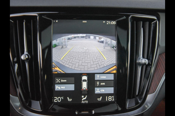 Volvo V60 2.0 T6 Twin Engine AWD Inscription Schuifdak Harman Kardon Trekhaak Adaptive cruise control