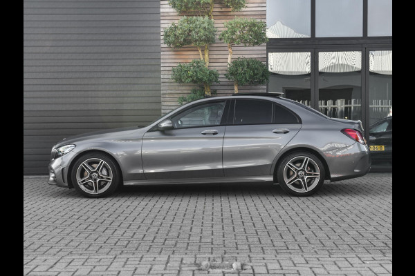 Mercedes-Benz C-Klasse 160 Business Solution AMG Panoramadak Digitaal display Alcantara Navi Carma