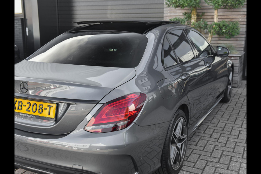 Mercedes-Benz C-Klasse 160 Business Solution AMG Panoramadak Digitaal display Alcantara Navi Carma