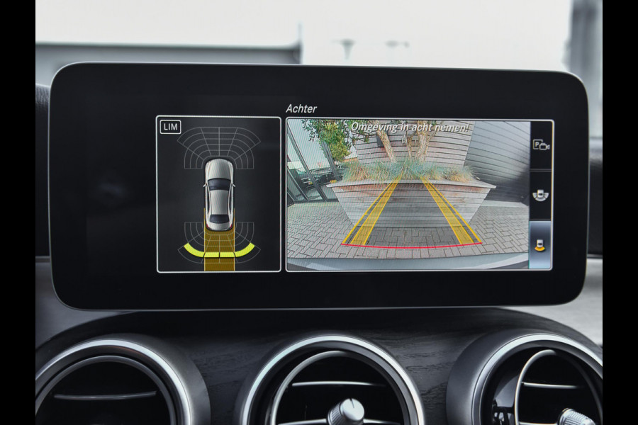 Mercedes-Benz C-Klasse 160 Business Solution AMG Panoramadak Digitaal display Alcantara Navi Carma