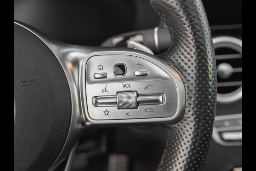 Mercedes-Benz C-Klasse 160 Business Solution AMG Panoramadak Digitaal display Alcantara Navi Carma