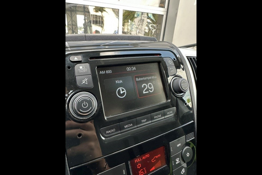 Fiat Ducato 35H 2.3 MultiJet Bakwagen met laadklep > 1067kg Laadvermogen/ Meubelbak met laadklep