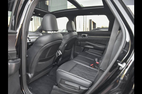 Kia Sorento 1.6 T-GDI Plug-in Hybrid 4WD ExecutiveLine 5p. Leer Panoramadak Camera Adaptive cruise control Navi