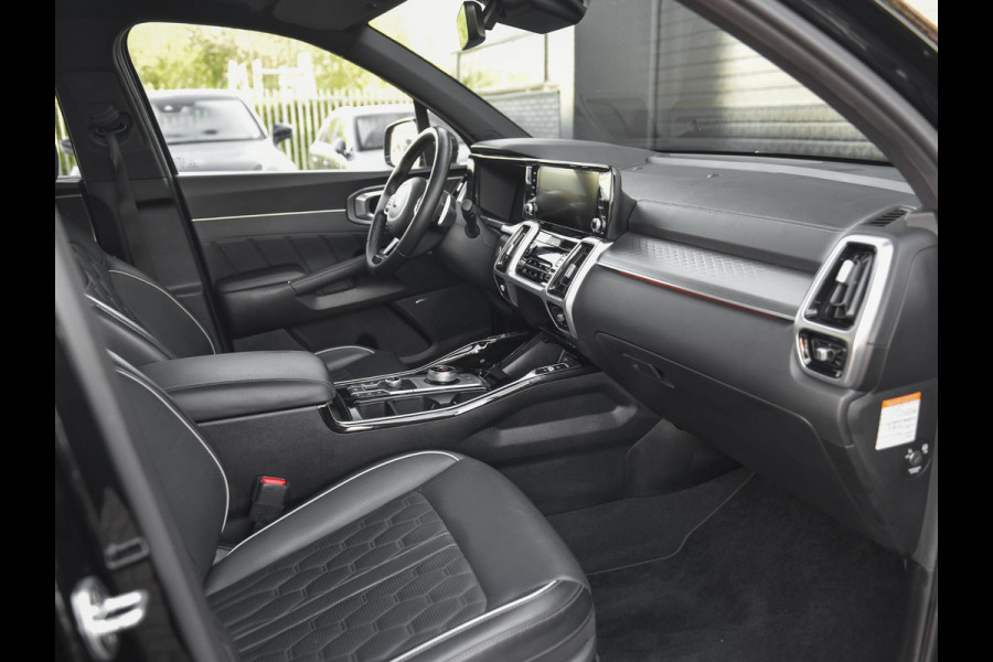 Kia Sorento 1.6 T-GDI Plug-in Hybrid 4WD ExecutiveLine 5p. Leer Panoramadak Camera Adaptive cruise control Navi