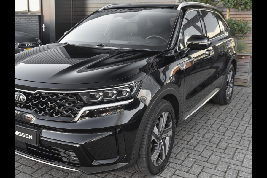 Kia Sorento 1.6 T-GDI Plug-in Hybrid 4WD ExecutiveLine 5p. Leer Panoramadak Camera Adaptive cruise control Navi